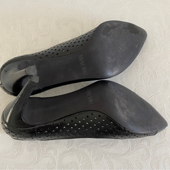 Anine Bing Black Leather Perforated Pointed cap Toe pumps - Picture 8 of 10